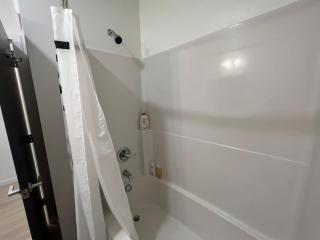 1BR with Balcony Near Light Rail Hospitals 04 - 4