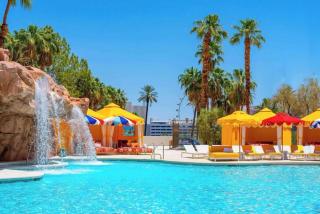 Masquerade Tower at Rio Hotel & Casino by Suiteness - 1