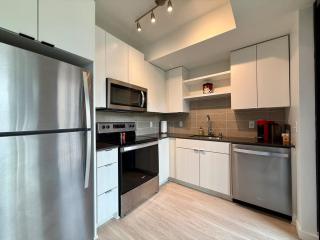 Incredible 1BR Near Light Rail Private Balcony 07 - 6