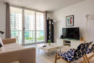 Apt w/2 Queen Beds & Ocean View at Tides - 2
