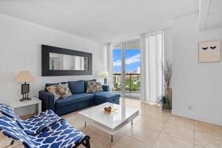Apt w/2 Queen Beds & Canal View at Tides - 0