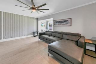 132 Short Drive to the Beach 3 Pools Grill - 9