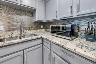 132 Short Drive to the Beach 3 Pools Grill - 7