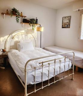 Cozy Garden Rooms - 7