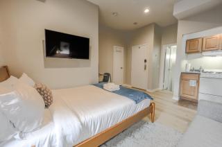 Prudential Area Loft Retreat - 7