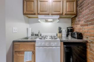 Prudential Area Loft Retreat - 6