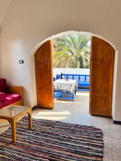 Shamandy house same same but different - 2