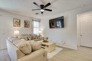 3 Mi to Casino Del Sol! Home with Dog-Friendly Yard - 5