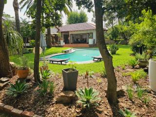 Aristo Oasis Guest House - 4