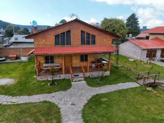 Spacious Villa for 16 Guests Just 5 Minutes from the Park - 4