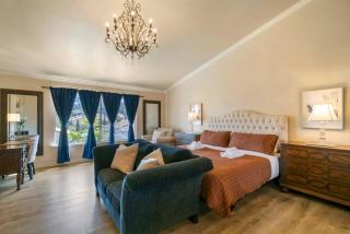 Marbella Lane - Revitalizing Getaway w Pool - 7