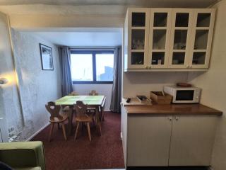 Résidence Plein Soleil - Studio lumineux avec balcon · Skis aux pieds MAE-7474 - 2