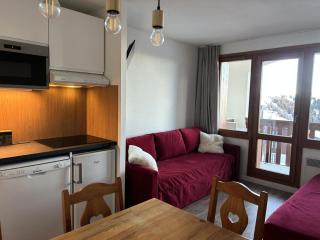 Résidence Licorne - Appartement chaleureux · Accès direct aux pistes · Vue pistes · Casier à skis MAE-7744 - 2