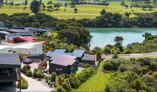 Raglan Sun Seekers Retreat - 6