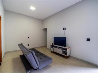 Casa com Piscina, Wi-Fi e Garagem - Pirassununga - 4