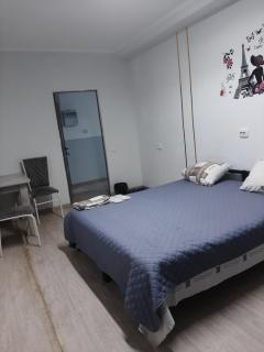 Aerodrom Hotel - Hostel - 8