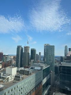 Cozy & Elegant Condo-Lake & City View-35th floor - 0