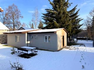 Domki OSiR - centrum, parking - 9