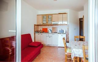 1 Bedroom Beautiful Apartment In Lopar - 8