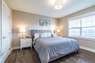 Beautiful Bright House 5 Mins From Downtown - 7