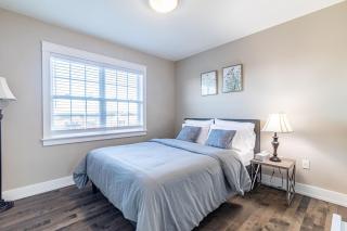 Beautiful Bright House 5 Mins From Downtown - 4