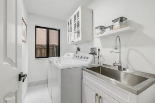 Modern Miami Home with Patio and Pool - 8