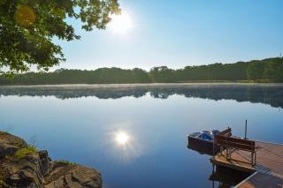 Lakefront, Pool, Hot Tub, Arcade, Pets, Ping Pong - 0