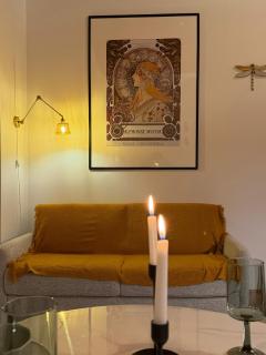 Alphonse Mucha Loft Apartments, Prague 2 - 1