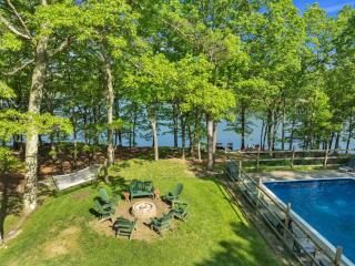 Lakefront, Close to Ski, Games, Hot Tub, Pool - 2