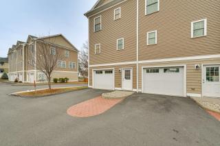 2 Mi to The Mark Twain House and Museum Airy Escape - 7