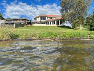 Lake Edge Rotorua - 4