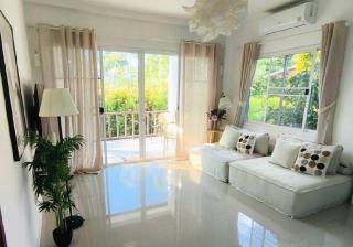 Cozy Villa in the Tropical Garden - 0