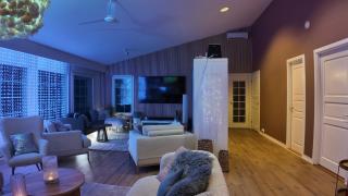 Arctic Luxe Retreat - 6