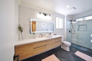 Marbella Lane - Vibrant 4BR RWC Ldry - 6