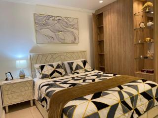 Suite moderna junto al Hotel Oro Verde con garaje - 1