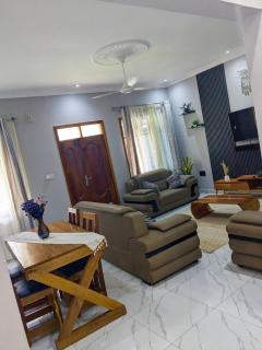 HalmaHome Two Bedroom Apartment - 2