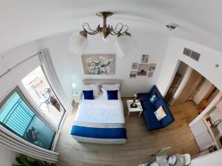 Studio at the Water’s Edge – 5 Min to SeaWorld - 0