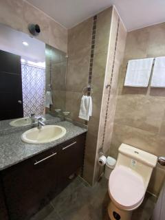 Comfy & Huge Apartment in Quito, Amazing view - 1