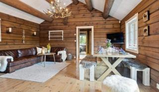 Timber Cabin With Soul At Kvamskogen - 4