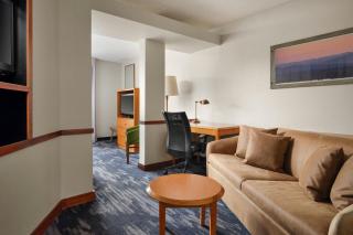 Fairfield Inn & Suites Indianapolis East - Indianapolis - 6