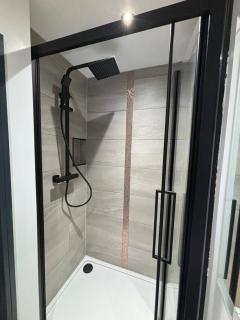 Luxury Modern 3bed 3en-suites | Central Reading |4 - 0