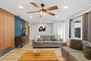 Luxury Heated Pool 5 Min to White Sand Beaches 4 Bedrooms, 2 Baths - 3