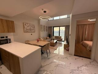 Cozy Stylish 3BR Duplex Near Cleveland & Galleria Mall - Brand New - 8