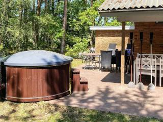 8 person holiday home in Aakirkeby - 3