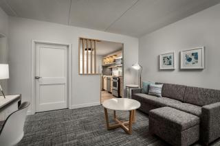 TownePlace Suites by Marriott Tecumseh Windsor - 1