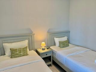 JQ Jesselton Quay Homestay Near Suria Mall, Gaya Street, jetty by GoodTravelKK 善旅民宿 - 7