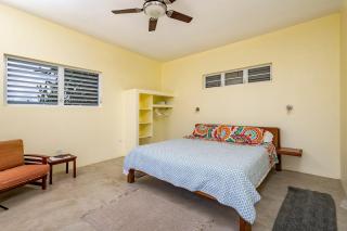 Luxury Island 2 BR 2BA Getaway Featuring Spectacular Views and King Beds - 1