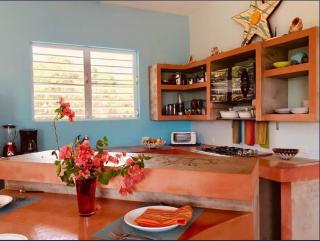 Luxury Island 2 BR 2BA Getaway Featuring Spectacular Views and King Beds - 5