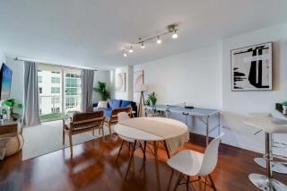 Brickell Bay View- Unbeatable Location with Parking - 1