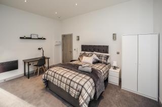 Exquisite Serviced Studio with private parking - 0